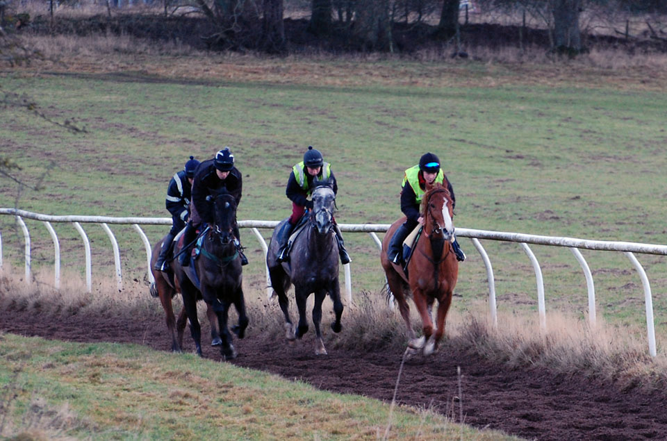 Chuckie lead his mates